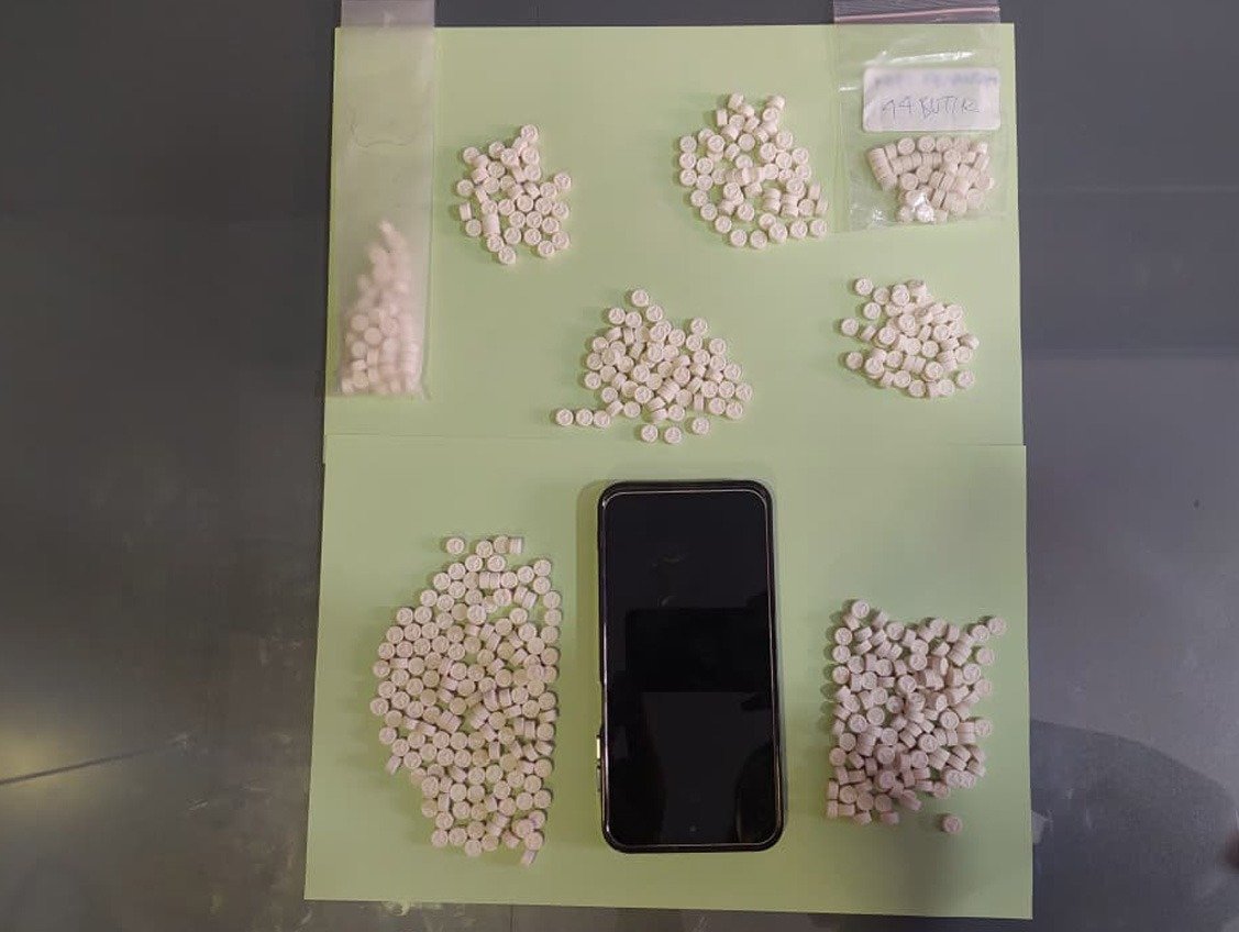 Polda Metro Jaya Ungkap Peredaran 500 Butir Ekstasi di Apartemen Jakbar, Dua Pria Diamankan